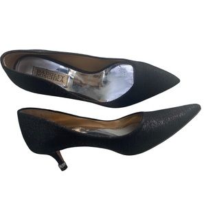 Badgley Mischka black textured heels with rhinestone heel detail size 7